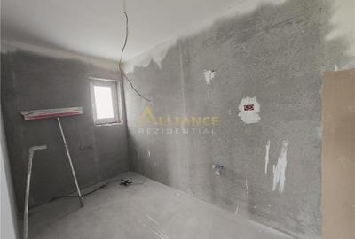 ANSAMBLU REZIDENTIAL- 200 m de STV- 4 camere - 2 bai - beci - 4