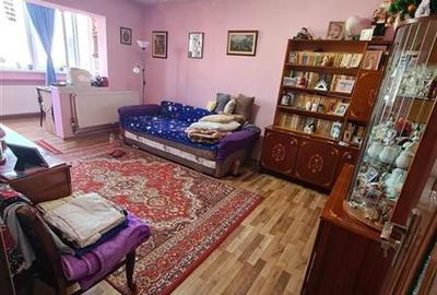 Apartament cu 2 camere decomandat în Astra