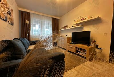Apartament cu 2 camere decomandat, mobilat în Central