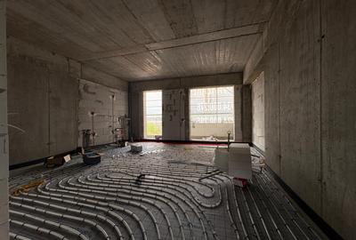 Apartament cu 3 camere decomandat în Splaiul Unirii