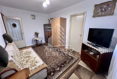 Apartament cu 2 camere semidecomandat, mobilat în Dacia