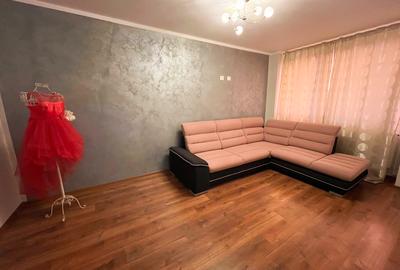 Apartament trei camere - cu vedere către Piața Unirii - 1