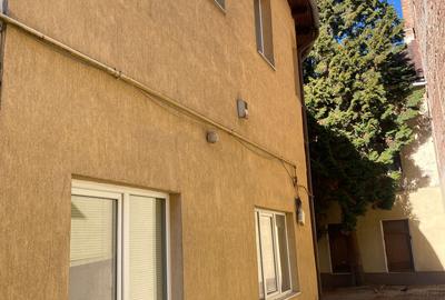 Ocazie SPECIALA: VAND cladire birouri 380 mp plus 233  mp curte zona centrala - 4