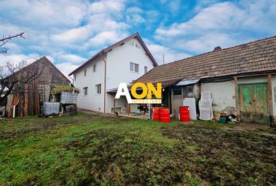 Casa cu doua corpuri, 5 camere, 1580 mp teren, Dealul Furcilor - 1