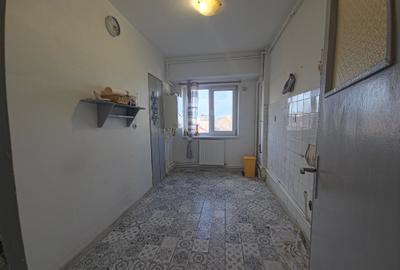 Ultracentral Tomis Mall 3 camere decomandat etaj 3/7 - 5