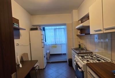 Etaj 1-Tg.Cucu-Pod de Fier -2 Camere Decomandat 72mp-bloc 86' - 7