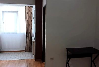 Garsoniera Galata, etaj intermediar, mobilata si utilata! - 3