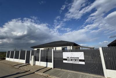 DE VANZARE CASA PARTER DOMNESTI FOISORULUI LA CHEIE - 1