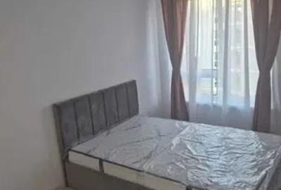 Apartament cu 2 camere semidecomandat, mobilat în Nord-Vest