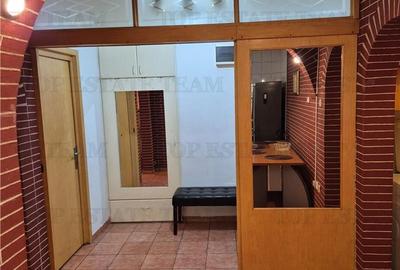 Apartament spatios cu 4 camere plus boxa accesibila din interior. - 9