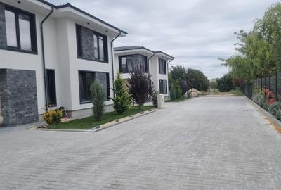 Complex rezidential cu 7 vile langa Laguna Albastra - 35