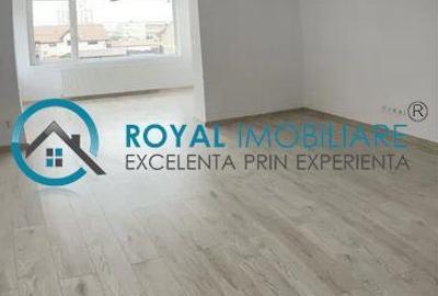 Royal Imobiliare - Vanzare apartament 3 camere zona Central - 2