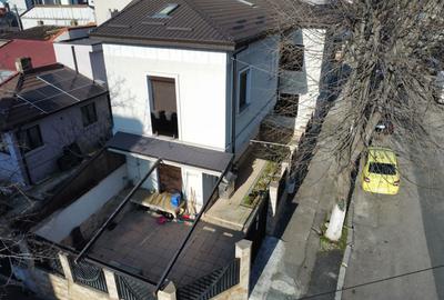 Casa 2016 Tomis 1, curte libera 80 mp pt. 2 mașini+grătar, pergola el. - 1