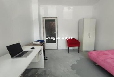 4 camere // bloc renovat // etajul 1 - 1