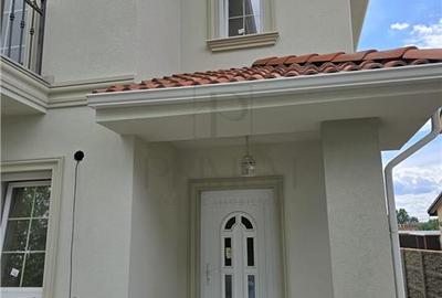 Duplex deosebit - zona excelenta - toate utilitatile - finisaje TOP - 5