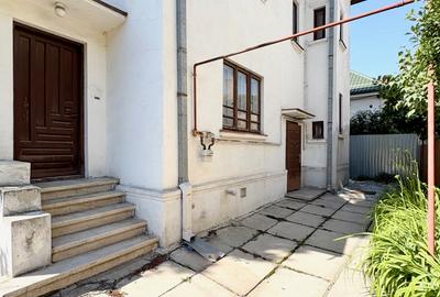 VILA INTERBELICA IN CURS DE RENOVARE COMPUSA DIN DOUA APARTAMENTE - PARCUL CAROL - 2