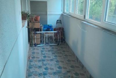 Drumul Taberei- metrou Tudor Vladimirescu, 3 camere, etaj  1 /9 - 9