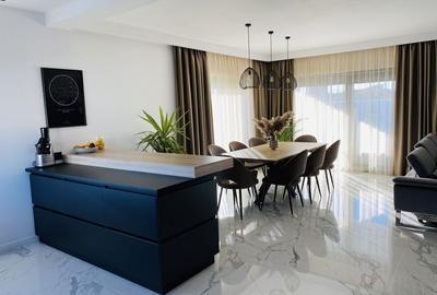 Casă individuală cu 5 camere în Dumbrăvița