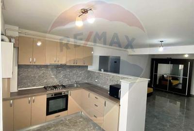 Apartament cu 3 camere decomandat, mobilat în George Enescu