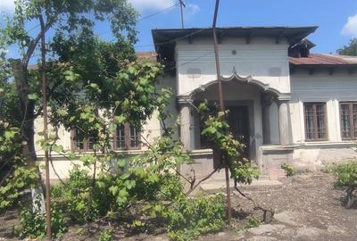 De vanzare casa si teren 2150 mp,Trestieni - 1