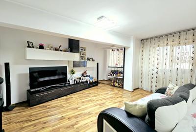 Apartament cu 3 camere decomandat în Siderurgiștilor