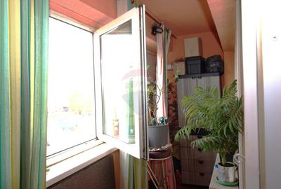 Apartament generos 88mp cu 2 camere de vanzare  Drumul Taberei - 9