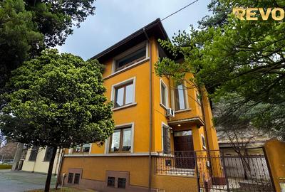 Victoriei -  Berzei |Vilă interbelică | 5 camere | 190mp | Curte | Comision 0% - 2