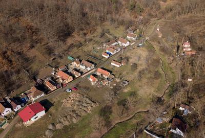 Teren intravilan de 302 mp în localitatea Șoimoș - 8