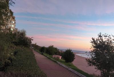 3 decomandate - primul rand la MARE - 2