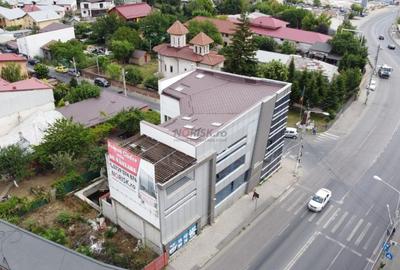 Birou, 920 mp în Fundeni