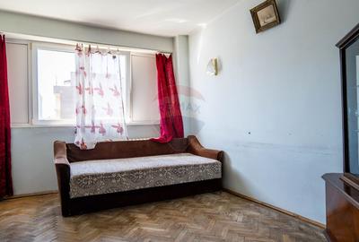 Apartament cu 2 camere semidecomandat în Bucur Obor