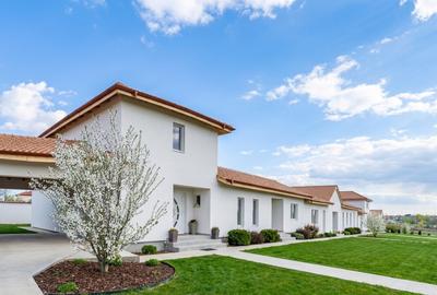 Vilă mediteraneană, pe parter, cartier cu iesire la lac, peninsula Balotesti - 3