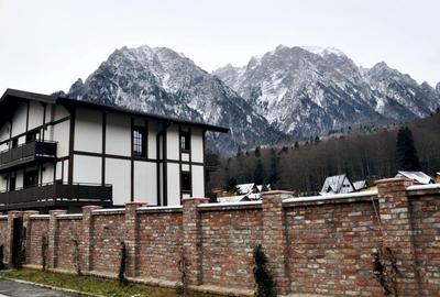 Vilă turistică de vanzare în Bușteni cu panorama superba catre Caraiman - 4