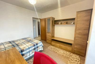 Apartament cu 2 camere decomandat, mobilat în Podu Roș
