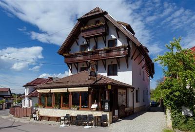 Pensiune cu restaurant, farmec aparte, concept italian, Central, Bran - 2
