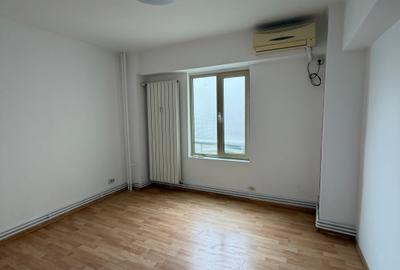 Alba Iulia - bd. Burebista - 3 camere nemobilate - 80mp - centrala proprie - 7