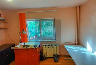 Apartament 3 camere, decomandat, 13 Septembrie - 7