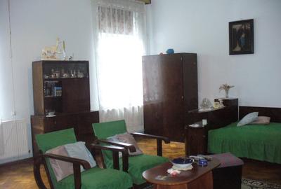 Apartament la casa zona centrala - 2