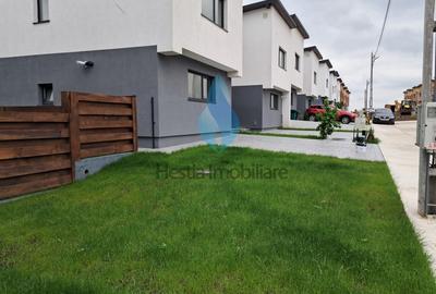 Casă cu 5 camere în Valea Lupului