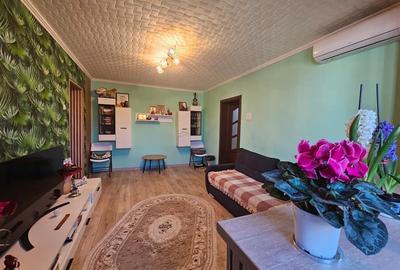 Apartament cu 2 camere semidecomandat, mobilat în Podu Roș