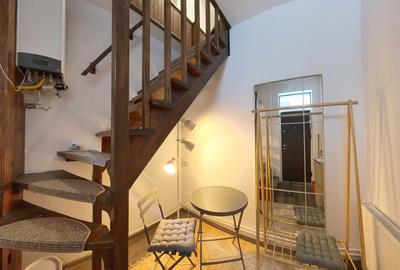Apartament  la casa, centrul istoric - format din 2 garsoniere - 5