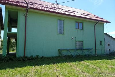 Casa / Vila de vanzare - 2