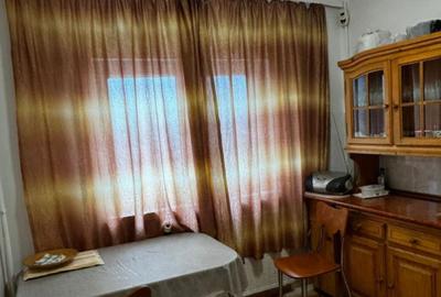 3 camere | decomandat | bloc an 1989 | 2 bai | strada Turda - 3