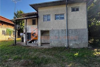 Casa tip parter 4 camere  zona Unguriu judet Buzau - 1