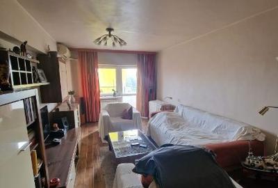 Apartament cu 2 camere decomandat, mobilat în P-ța Alba Iulia