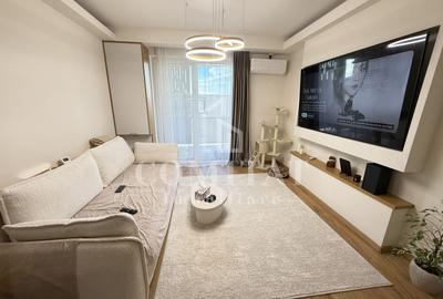 Apartament cu 2 camere semidecomandat, mobilat în Mărăști