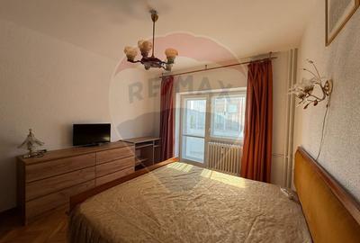 Apartament 3 camere ultracentral, Bd Unirii 31, vedere spre fantani - 5