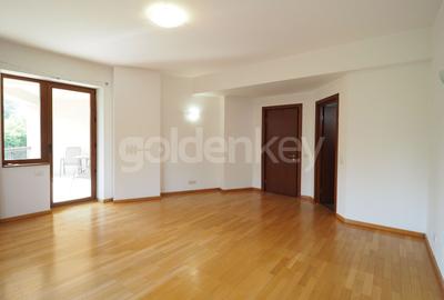 Vila cu 7 camere in complex rezidential - 8