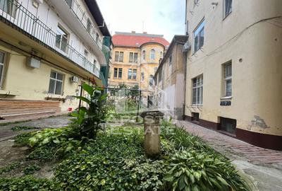Apartament cu 3 camere, semidecomandat,situat in zona Centrala - 2