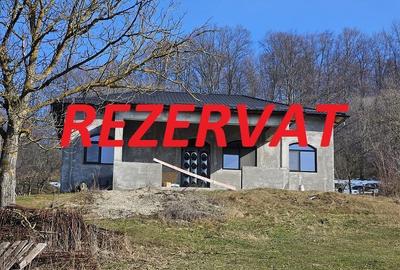 Casă pe platou, liniște și natură – Boțești, Argeș - 1